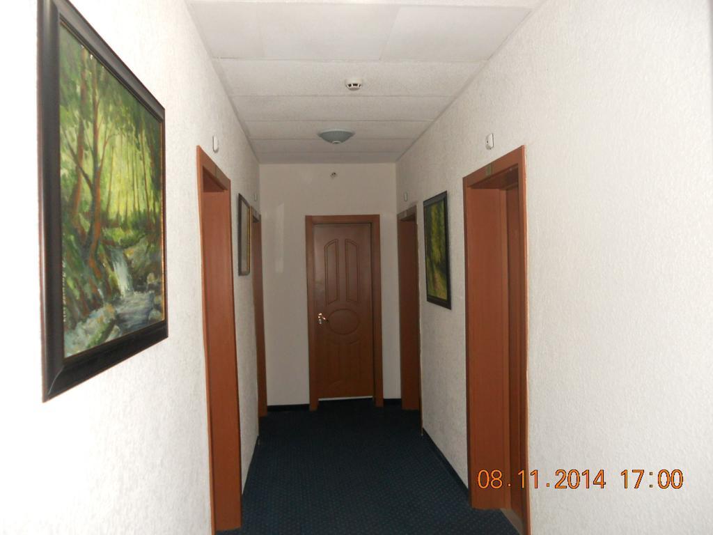 Family Hotel Helios Sevlievo Room photo